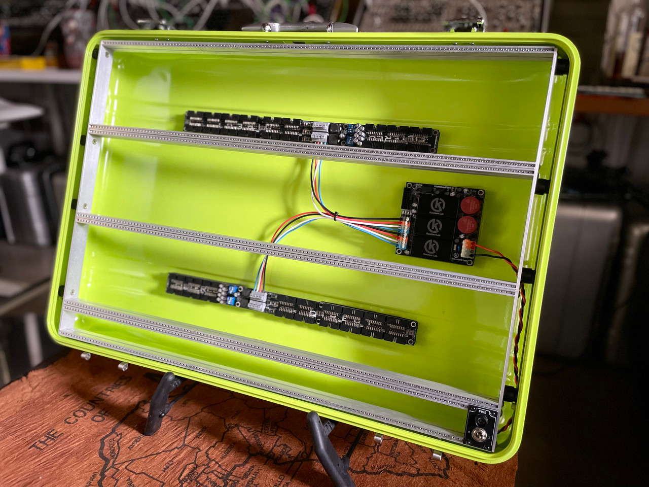 BPNYC ZERO Centurion Elite Eurorack Modular Travel Case 10U 480HP VERDE LIMON (SOLD)